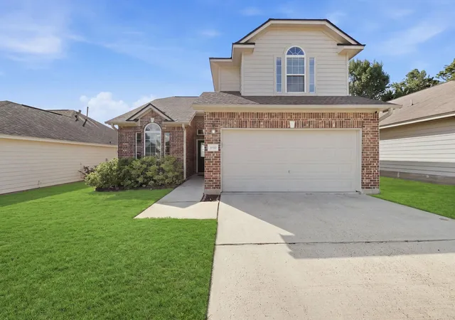 Photo 1 of Sale Pending at 1010 Oak Glen Dr, Willis, TX 77378 | MLS# 2346057 | Listing updated on 2026-09-12