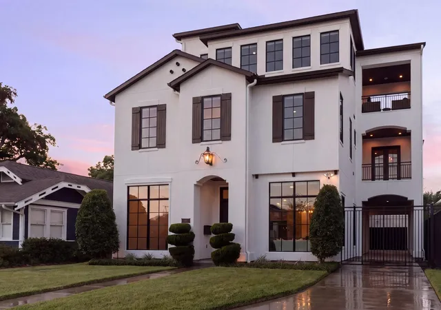 Photo 1 of Sale Pending at 1512 Kipling St, Houston, TX 77006 | MLS# 42683231 | Listing updated on 2026-10-06