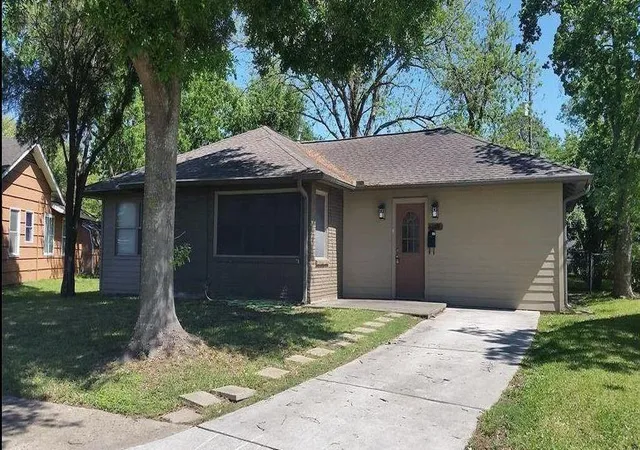 Photo 1 of Single family home for sale at 1611 Patrick St, Pasadena, TX 77506 | MLS# 7400660 | Listing updated on 2026-09-17