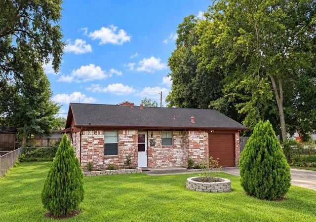 Single family home for sale at 1122 Mitchell Rd, Houston, TX 77037 | MLS# 10183392