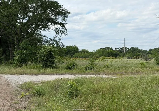 Photo 3 of Land for sale at Tbd Tonkaway Lake Pvt Rd, College Station, TX 77845 | MLS# 97616554 | Listing updated on 2026-09-23
