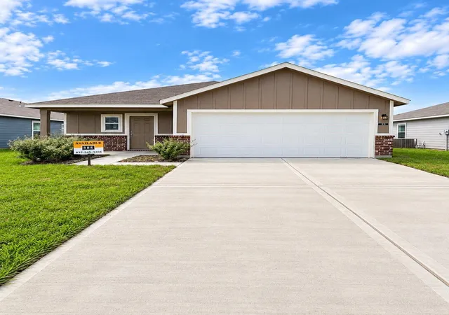 Photo 1 of Single family home for sale at 509 Oak Chase Ave, Dayton, TX 77535 | MLS# 89913801 | Listing updated on 2026-09-11