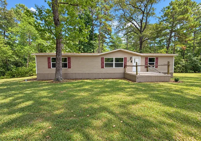 Photo 1 of Single family home for sale at 235 Red Oak, Onalaska, TX 77360 | MLS# 92865252 | Listing updated on 2026-09-05