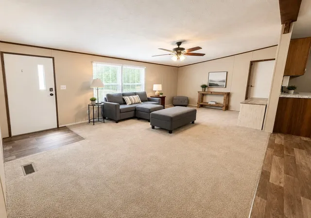 Photo 3 of Single family home for sale at 235 Red Oak, Onalaska, TX 77360 | MLS# 92865252 | Listing updated on 2026-09-05