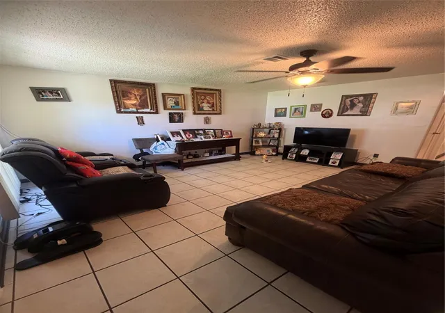 Photo 2 of Single family home for sale at 610 N 13th Street, La Porte, TX 77571 | MLS# 65722499 | Listing updated on 2026-10-07