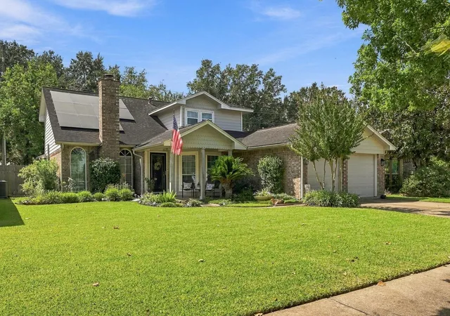 Photo 1 of Single family home for sale at 3319 Timber View Dr, Sugar Land, TX 77479 | MLS# 35664094 | Listing updated on 2026-09-19