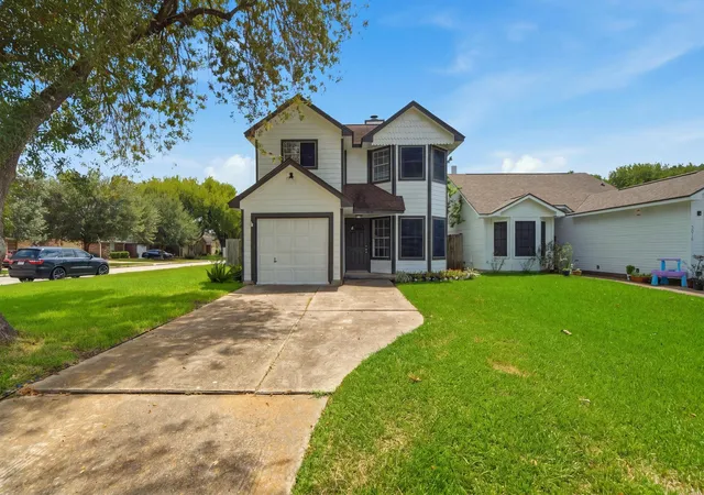 Photo 1 of Single family home for sale at 5820 Guadalupe Dr, Dickinson, TX 77539 | MLS# 2713045 | Listing updated on 2026-09-22