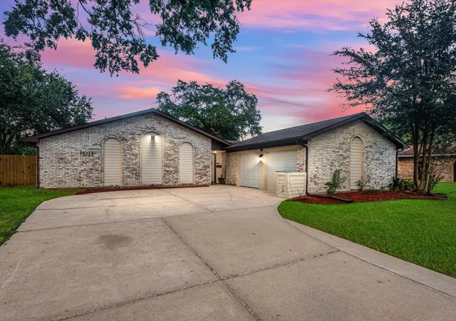 Photo 1 of Single family home for sale at 15714 Rill Ln, Houston, TX 77062 | MLS# 51294872 | Listing updated on 2026-09-09