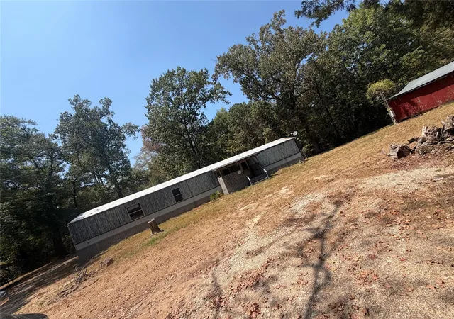 Photo 2 of Single family home for sale at 892 Hanks St, Trinity, TX 75862 | MLS# 21859941 | Listing updated on 2026-09-11