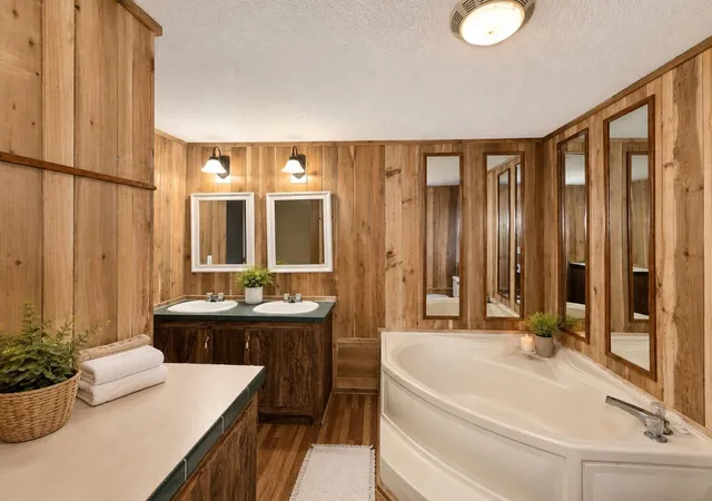 Photo 2 of Single family home for sale at 344 Holmes Rd, Onalaska, TX 77360 | MLS# 7711228 | Listing updated on 2026-09-17