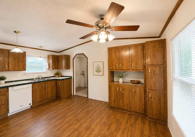 Photo 3 of Single family home for sale at 344 Holmes Rd, Onalaska, TX 77360 | MLS# 7711228 | Listing updated on 2026-09-17