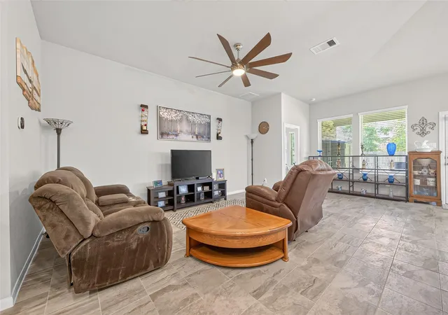 Photo 3 of Single family home for sale at 135 Winged Elm Ct, Willis, TX 77318 | MLS# 79183538 | Listing updated on 2026-09-11