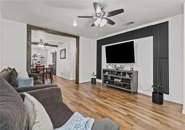 Photo 3 of Single family home for sale at 10821 Forbes Brk Dr, Houston, TX 77075 | MLS# 61395164 | Listing updated on 2026-09-08