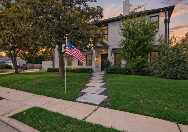 Photo 1 of Mansion for sale at 1601 Pine Chase Dr, Houston, TX 77055 | MLS# 68242727 | Listing updated on 2026-09-24