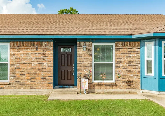 Photo 3 of Single family home for sale at 2118 Ave D, Danbury, TX 77534 | MLS# 37956153 | Listing updated on 2026-10-06