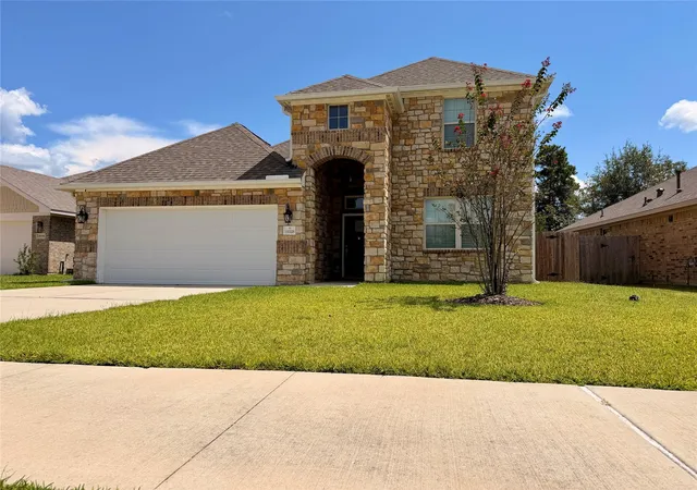 Photo 2 of Single family home for sale at 10328 Prairie Dunes Ln, Cleveland, TX 77327 | MLS# 5234263 | Listing updated on 2026-09-07