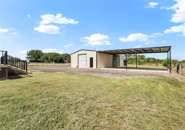 Photo 3 of Single family home for sale at 5632 Fm 1094, Sealy, TX 77474 | MLS# 32602152 | Listing updated on 2026-10-03