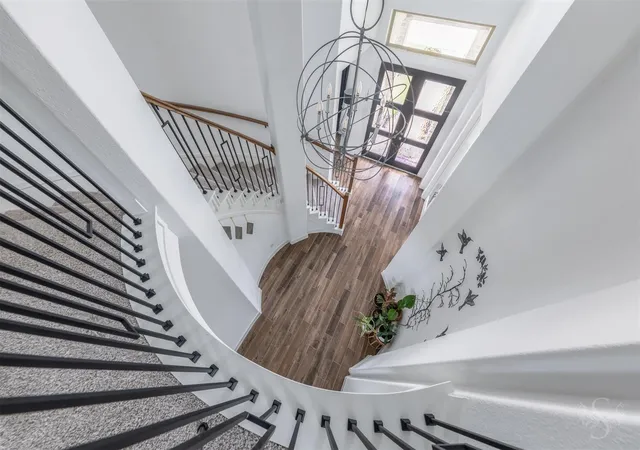 Photo 3 of Single family home for sale at 28815 Ember Crst Ln, Fulshear, TX 77441 | MLS# 90905261 | Listing updated on 2026-09-15