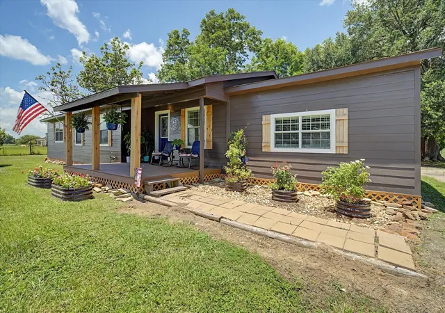 Photo 2 of Single family home for sale at 384 County Rd 2046, Hull, TX 77564 | MLS# 61677444 | Listing updated on 2026-09-16