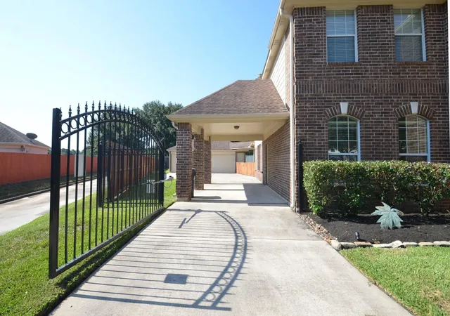 Photo 2 of Single family home for sale at 18302 Glenn Hvn Ests Dr, Spring, TX 77379 | MLS# 67520843 | Listing updated on 2026-09-24