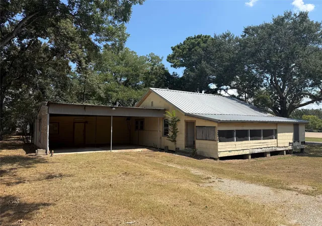 Single family home for sale at 2410 Holly St, Waller, TX 77484 | MLS# 97977872 | Listing updated on 2026-09-11