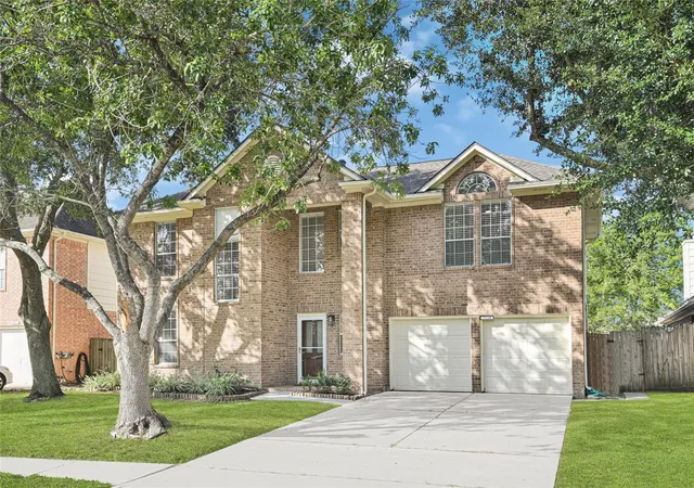 Photo 2 of Single family home for sale at 15810 Webelos St, Friendswood, TX 77546 | MLS# 84970811 | Listing updated on 2026-09-19