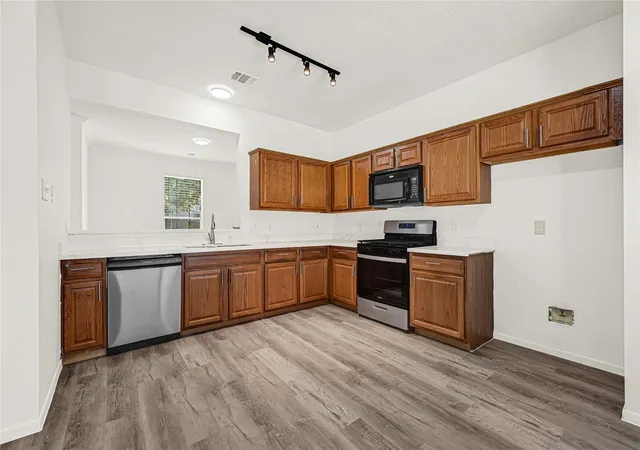 Photo 4 of Single family home for sale at 15810 Webelos St, Friendswood, TX 77546 | MLS# 84970811 | Listing updated on 2026-09-19