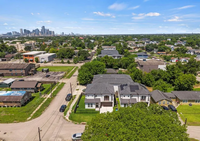 Photo 27 of Single family home for sale at 1703 Wipprecht St, Houston, TX 77020 | MLS# 44962094 | Listing updated on 2026-10-08
