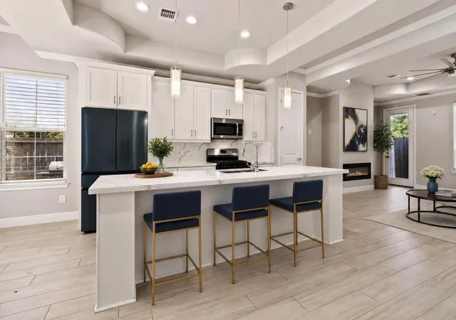 Photo 3 of Single family home for sale at 1703 Wipprecht St, Houston, TX 77020 | MLS# 44962094 | Listing updated on 2026-09-21