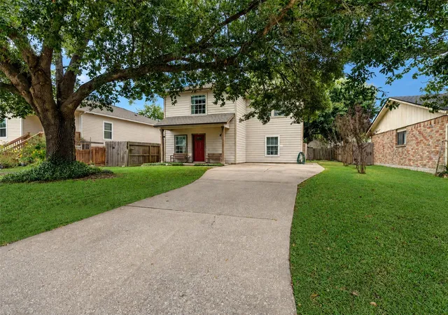 Photo 1 of Single family home for sale at 4903 Moody Reef Dr, Bacliff, TX 77518 | MLS# 8183025 | Listing updated on 2026-09-03