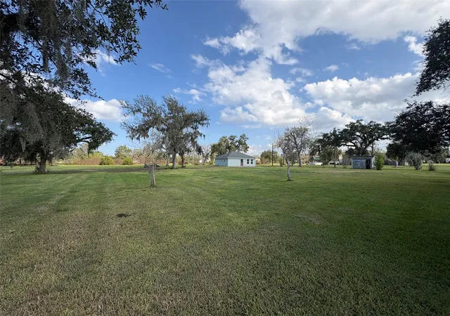 Photo 3 of Sale Pending at 718 County Rd 388, Brazoria, TX 77422 | MLS# 30681979 | Listing updated on 2026-09-15
