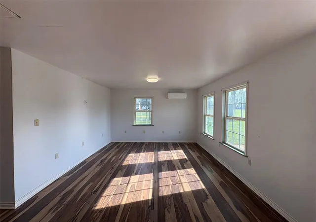 Photo 4 of Sale Pending at 718 County Rd 388, Brazoria, TX 77422 | MLS# 30681979 | Listing updated on 2026-09-15