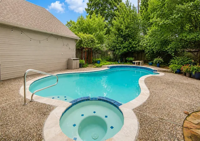 Photo 2 of Single family home for sale at 8412 Hidden Trl Ln, Spring, TX 77379 | MLS# 37671838 | Listing updated on 2026-10-08