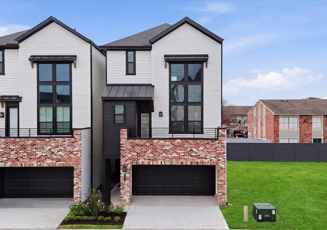 Photo 3 of Single family home for sale at 3510 Hamilton Hts, Houston, TX 77063 | MLS# 67985188 | Listing updated on 2026-10-09