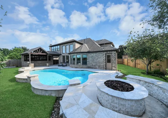 Photo 1 of Single family home for sale at 67 Azure Lake Ct, Katy, TX 77494 | MLS# 56220139 | Listing updated on 2026-09-05