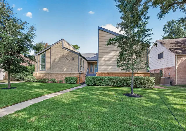 Photo 3 of Single family home for sale at 15902 Jersey Dr, Jersey Village, TX 77040 | MLS# 5255719 | Listing updated on 2026-09-20