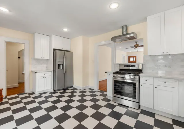 Photo 4 of Single family home for sale at 701 E 17th Street, Houston, TX 77008 | MLS# 78774927 | Listing updated on 2026-10-08