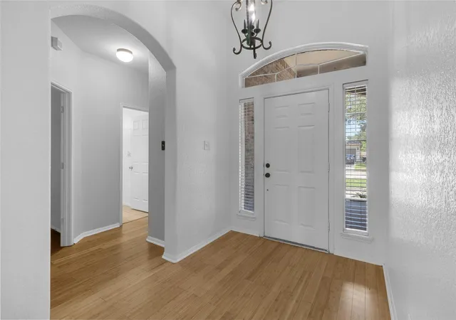 Photo 4 of Sale Pending at 21300 Heritage Forest Ln, Porter, TX 77365 | MLS# 13456508 | Listing updated on 2026-10-09