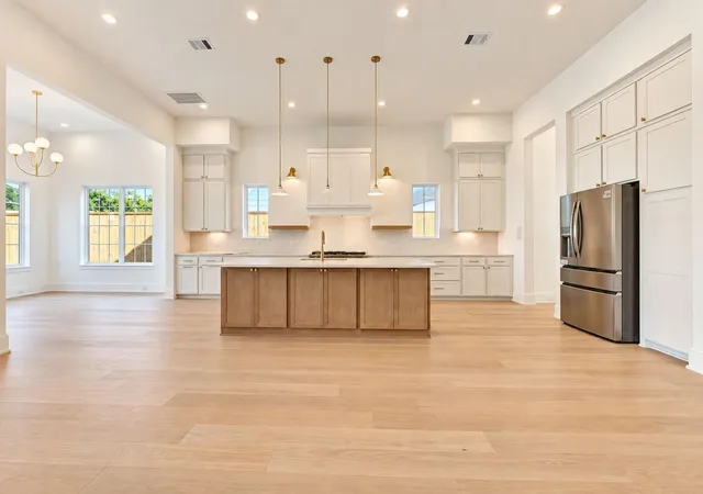 Photo 3 of Single family home for sale at 2309 Hollister Rd, Houston, TX 77080 | MLS# 8748619 | Listing updated on 2026-10-08