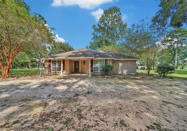 Photo 2 of Sale Pending at 27106 Apache, Magnolia, TX 77354 | MLS# 93269972 | Listing updated on 2026-09-22