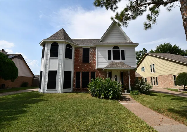 Photo 2 of Single family home for sale at 14706 W Bend Dr, Houston, TX 77082 | MLS# 4092668 | Listing updated on 2026-09-15