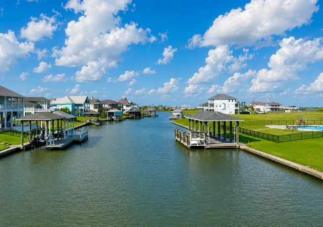 Photo 4 of Land for sale at 1505 Laguna Harbor Ln, Port Bolivar, TX 77650 | MLS# 75366276 | Listing updated on 2026-09-09