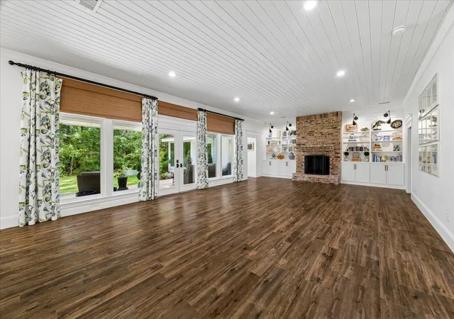 Photo 2 of Sale Pending at 2943 Kings Forest Dr, Kingwood, TX 77339 | MLS# 62795880 | Listing updated on 2026-09-18