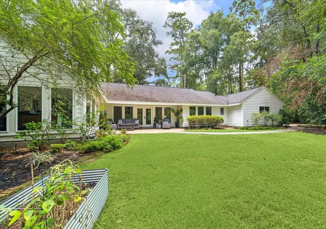 Photo 3 of Sale Pending at 2943 Kings Forest Dr, Kingwood, TX 77339 | MLS# 62795880 | Listing updated on 2026-09-18