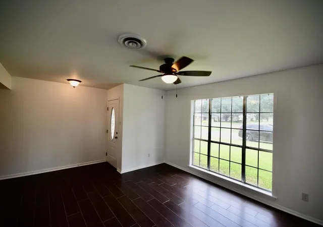 Photo 3 of Single family home for sale at 826 Walger Ave, Rosenberg, TX 77471 | MLS# 82638031 | Listing updated on 2026-09-17
