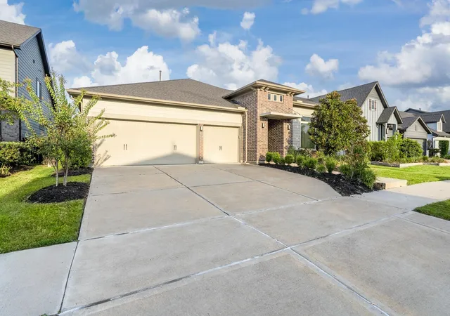 Photo 1 of Single family home for sale at 16118 Dedication Dr, Cypress, TX 77433 | MLS# 74583214 | Listing updated on 2026-10-12