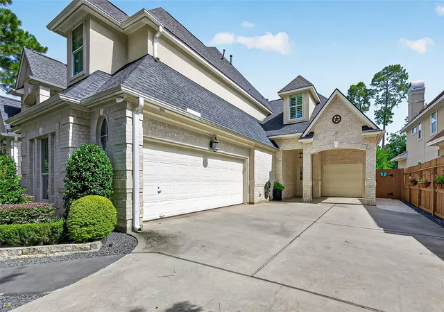 Photo 4 of Single family home for sale at 6118 Windrose Holw Ln, Spring, TX 77379 | MLS# 58220329 | Listing updated on 2026-09-22