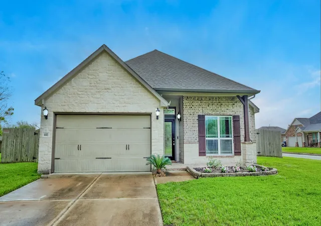Photo 1 of Single family home for sale at 441 Countryside Dr, West Columbia, TX 77486 | MLS# 880597 | Listing updated on 2026-09-26