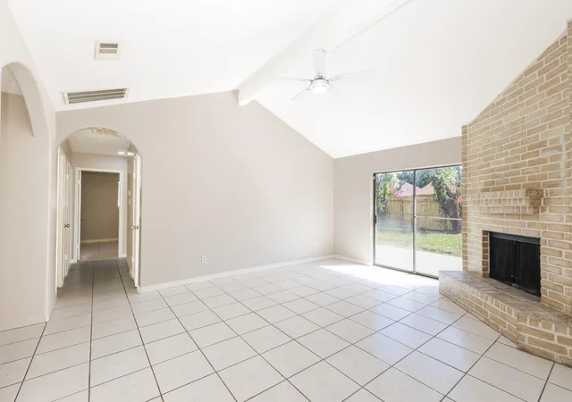 Photo 4 of Single family home for sale at 11302 Paramount Ln, Houston, TX 77067 | MLS# 81046615 | Listing updated on 2026-10-07
