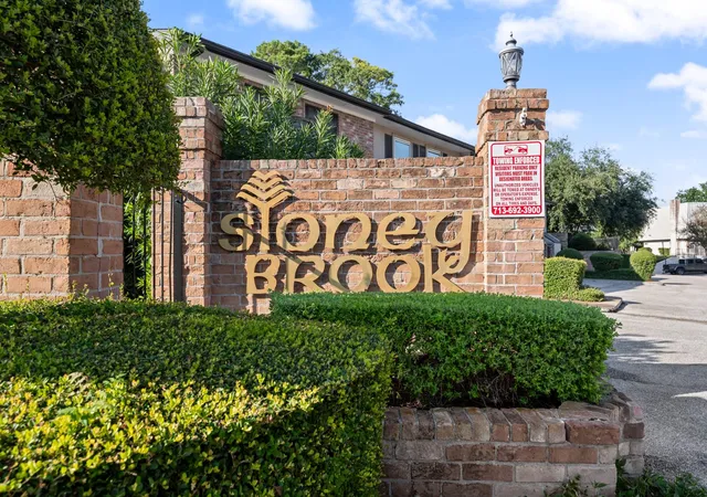 Condo for sale at 1809 Stoney Brk Dr #71, Houston, TX 77063 | MLS# 11122762